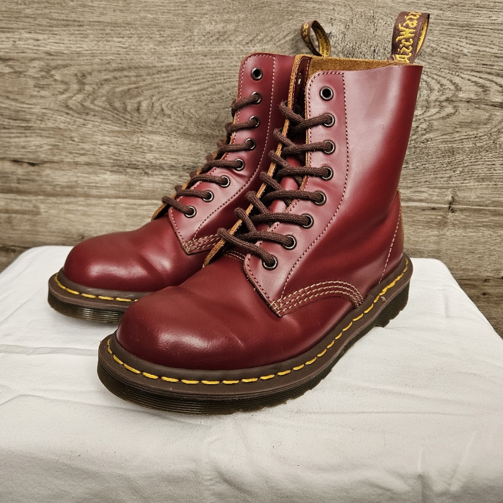 Dr Martens 1460 Red Made in England 8 eye